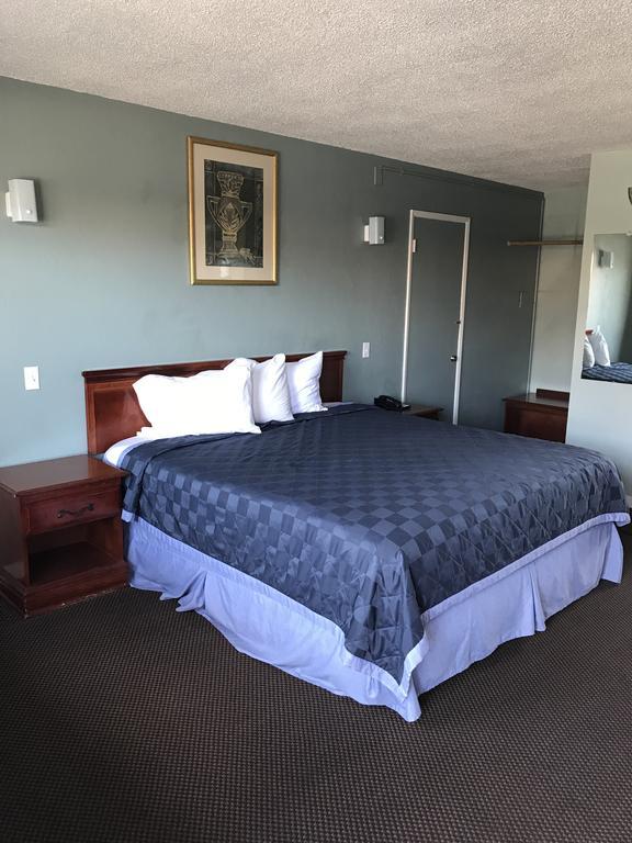 Economy Inn Modesto Zewnętrze zdjęcie