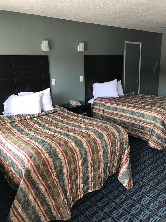 Economy Inn Modesto Zewnętrze zdjęcie